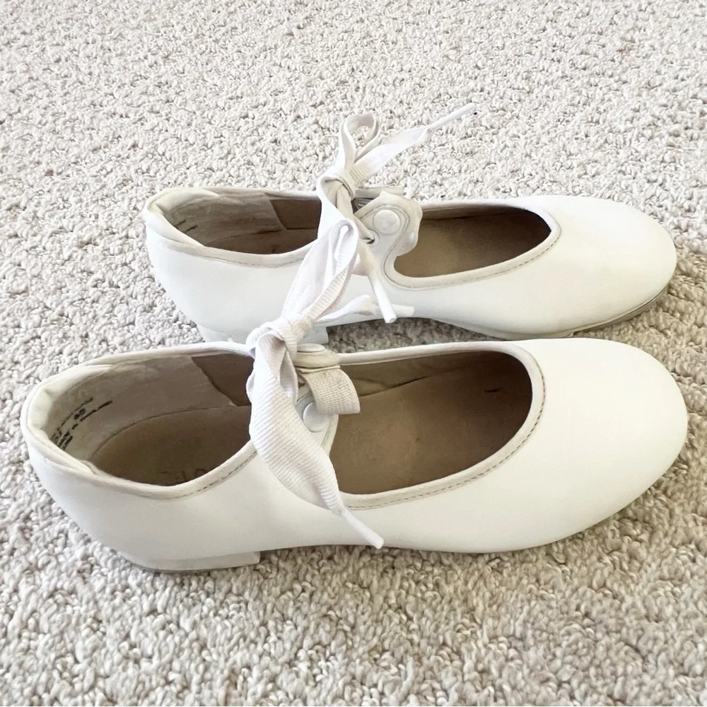 Capezio Girls White Shuffle Tap Shoes #356C Sz 2 Character Child Ribbon Dancer